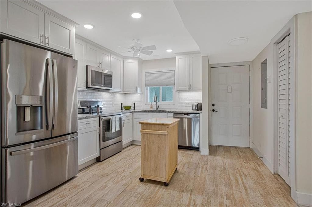 4298 27th CT SW 101-3