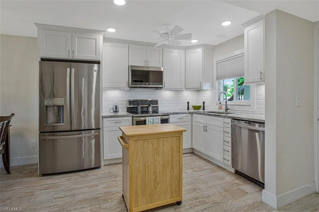 4298 27th CT SW 101-15