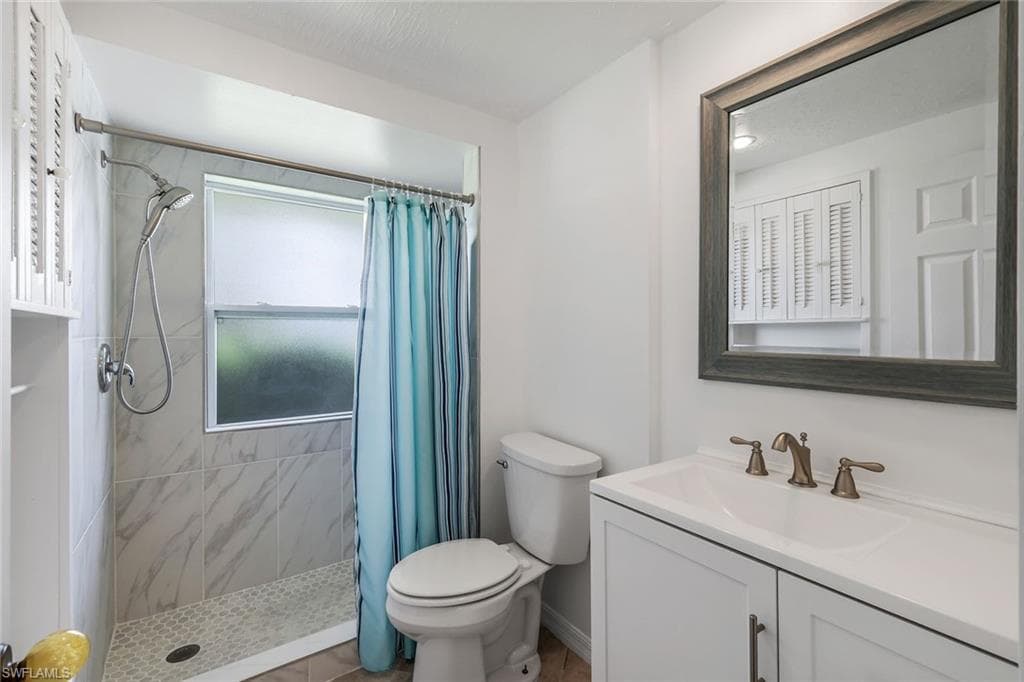 11330 Linda Loma DR-17