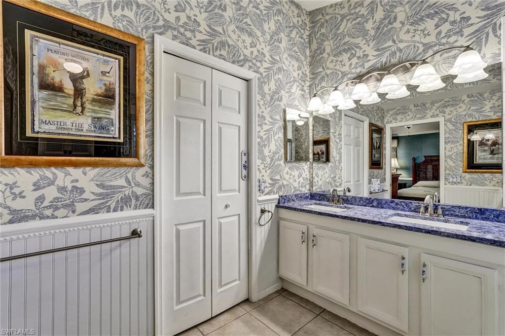 5866 Westbourgh CT-19