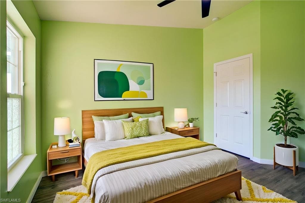 904 Hampton CIR-23