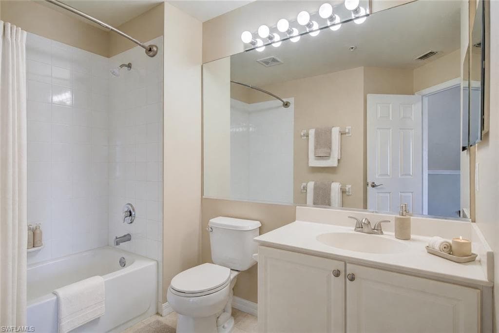904 Hampton CIR-19