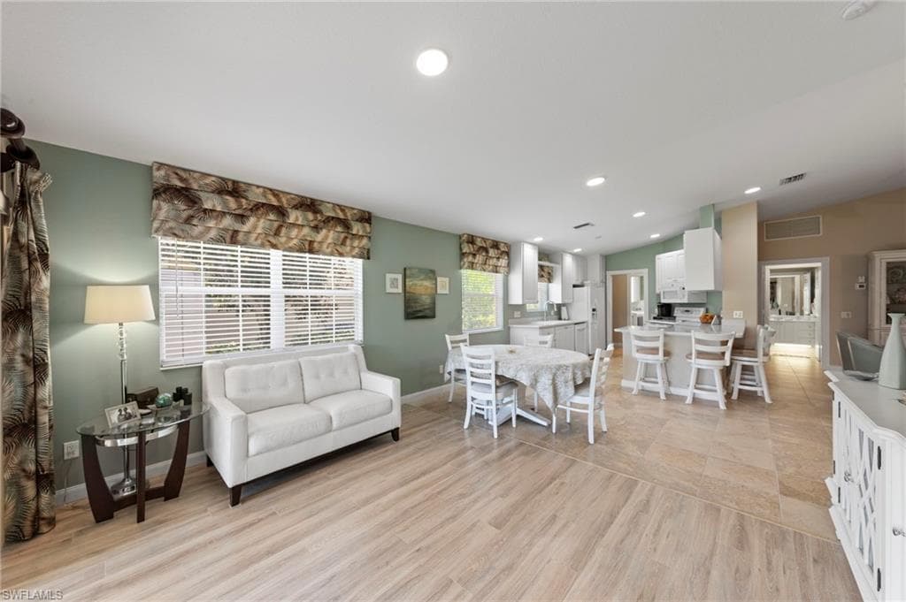 28043 Dorado DR-7