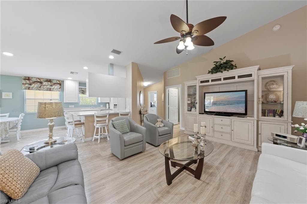 28043 Dorado DR-4