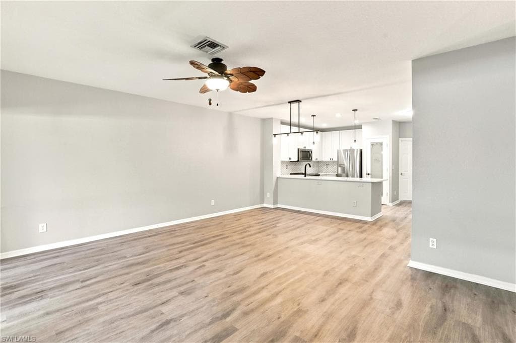 8697 Athena CT-7