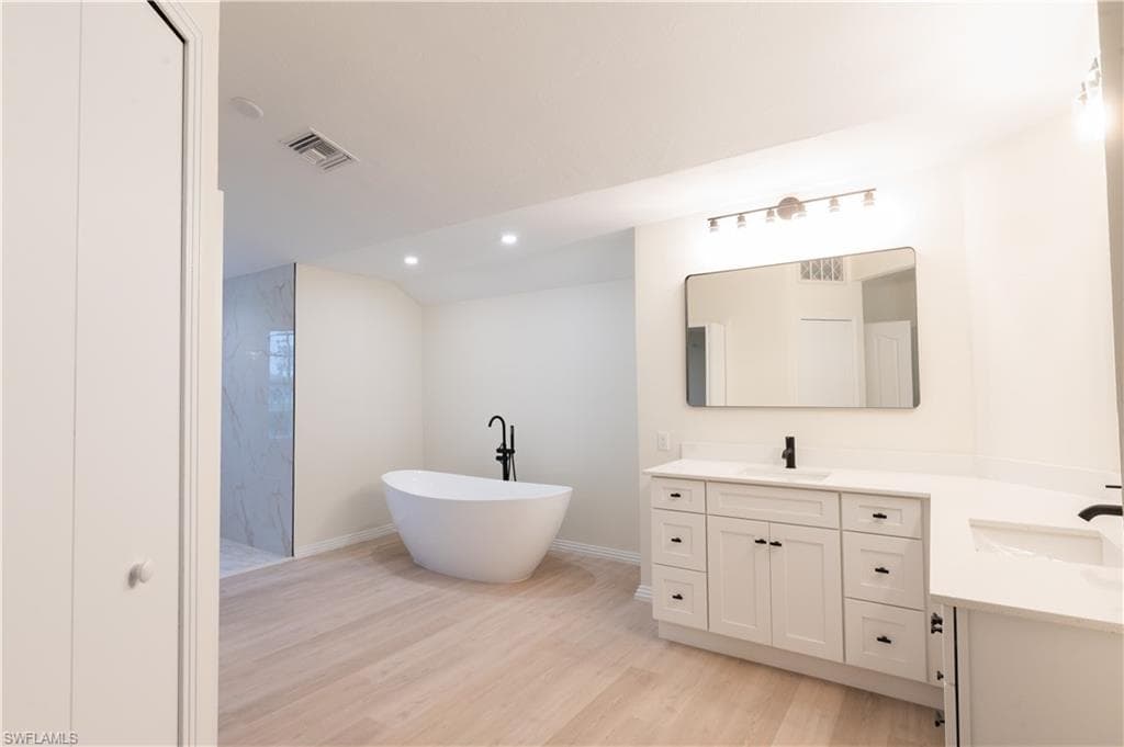 15200 Sweetwater CT-15