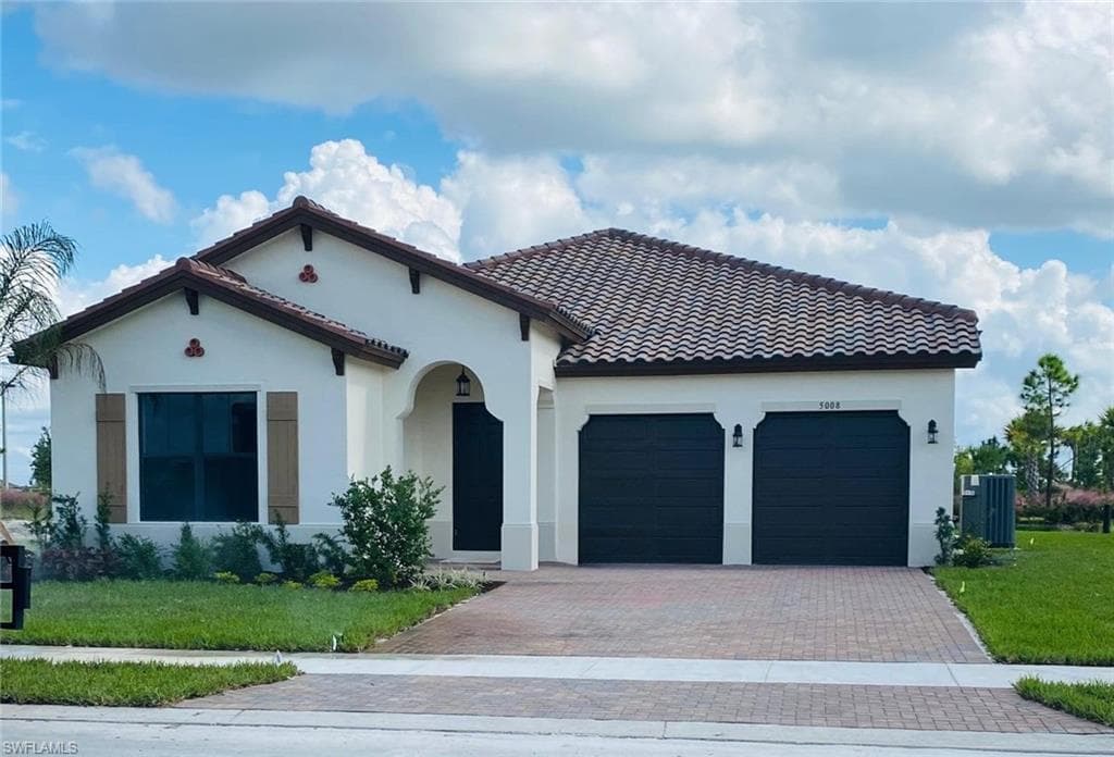 5008 Corrado AVE-1