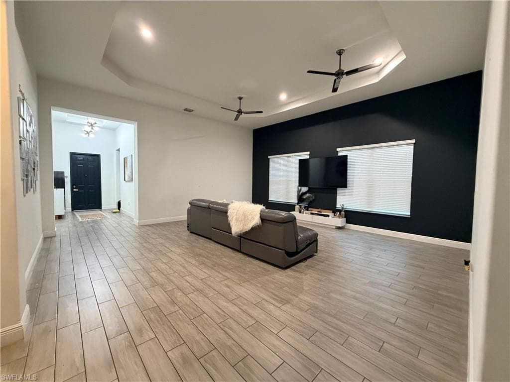 5008 Corrado AVE-20