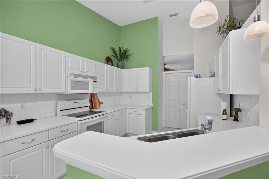 15161 Royal Windsor LN 2601-3