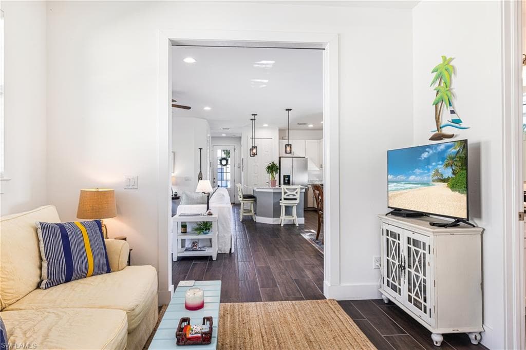 2974 Van Buren AVE-20