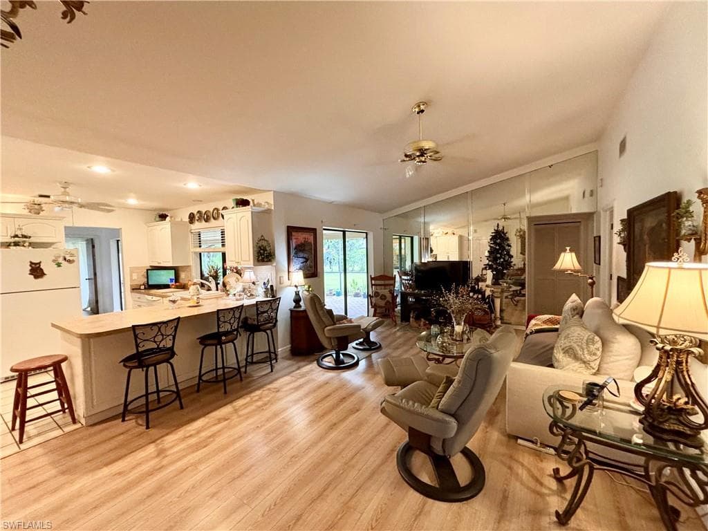 810 El Dorado PKWY W-11