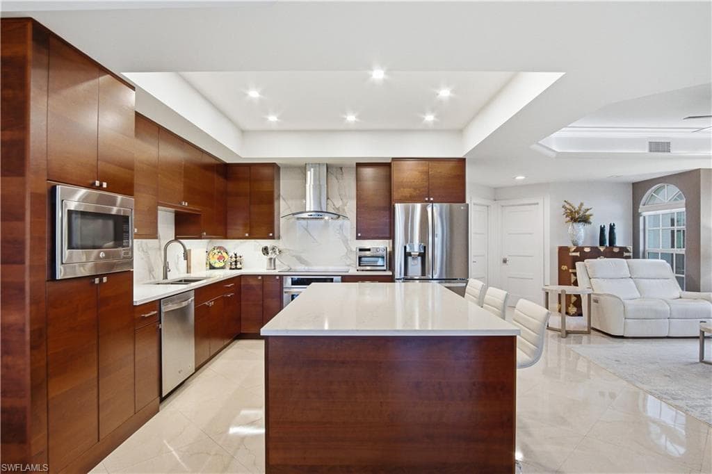 559 Audubon BLVD E-202-2