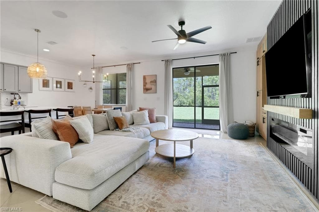11295 Red Bluff LN-7