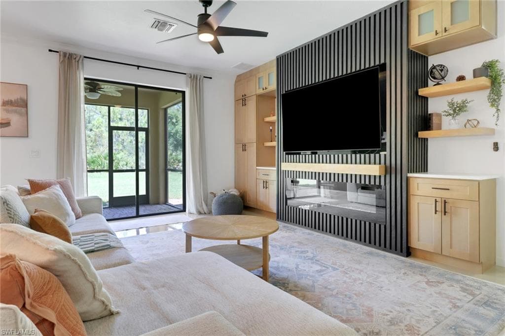 11295 Red Bluff LN-1