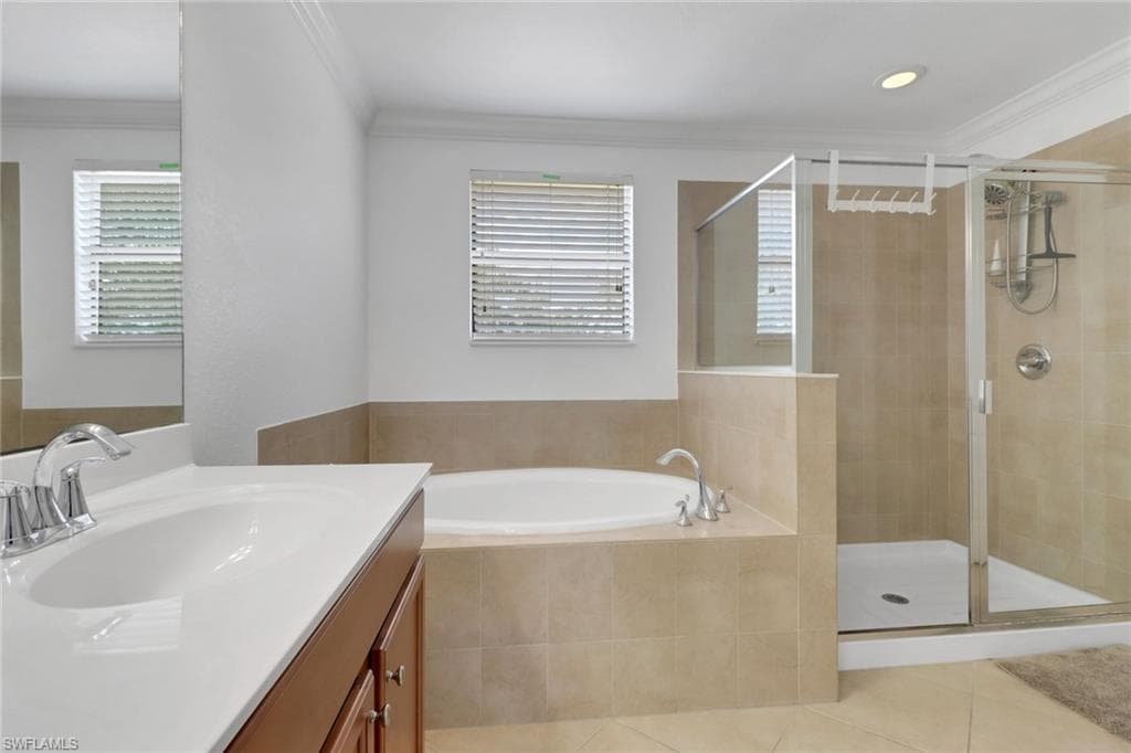 11295 Red Bluff LN-25