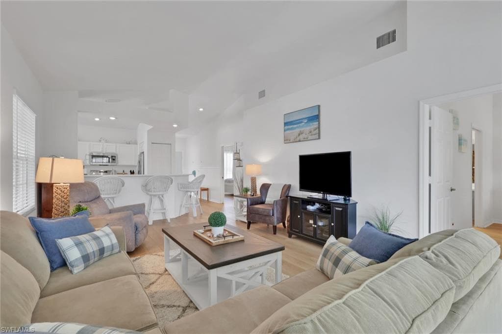 680 Wiggins Lake DR 202-12