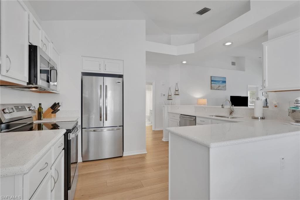 680 Wiggins Lake DR 202-5