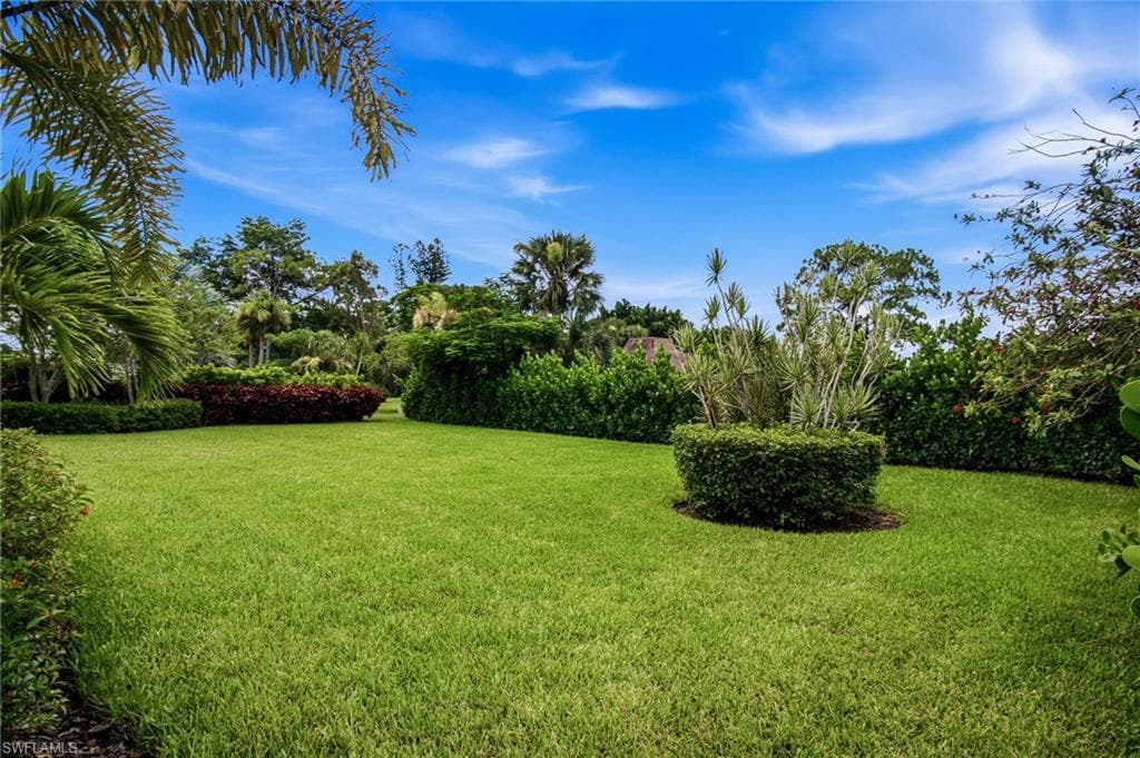 664 Pompano DR-42