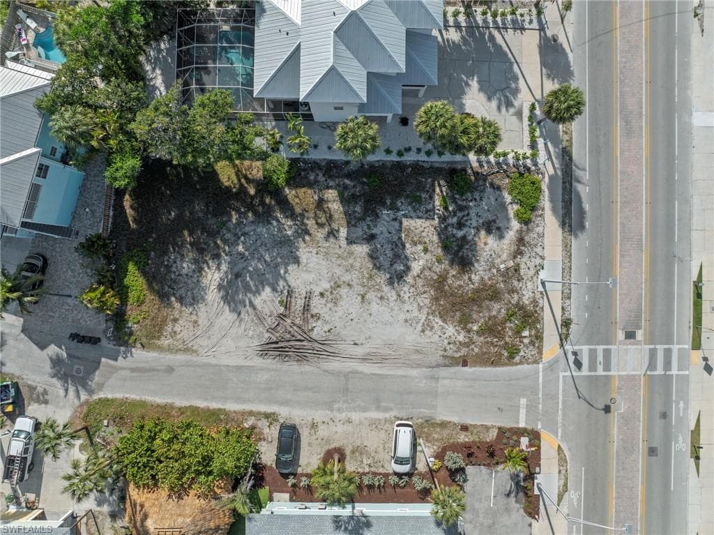 100 Washington AVE-6