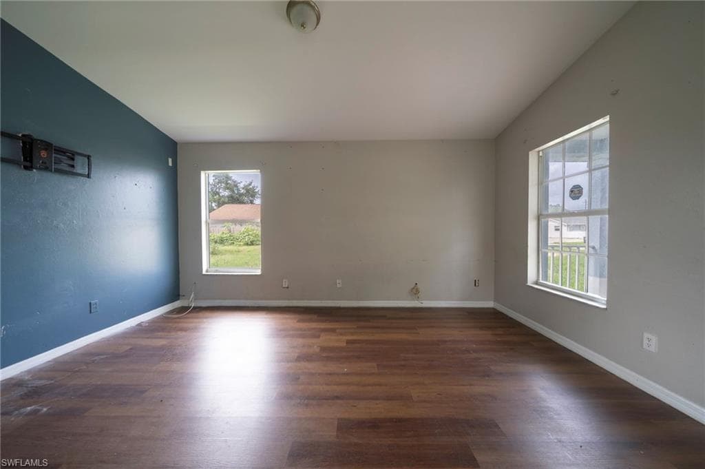 5520 5th AVE-4