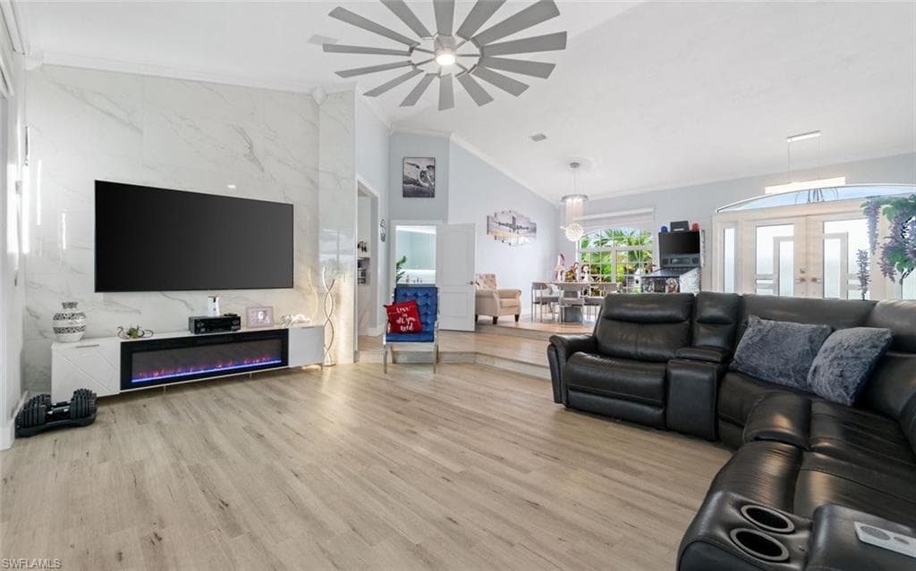 18683 Baseleg AVE-13