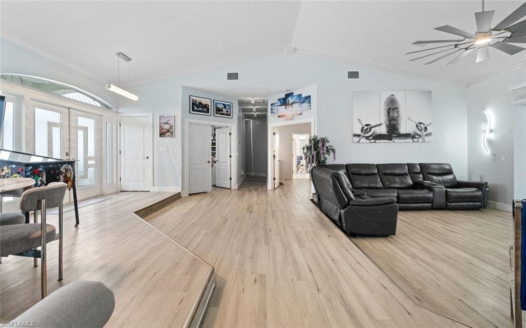 18683 Baseleg AVE-14