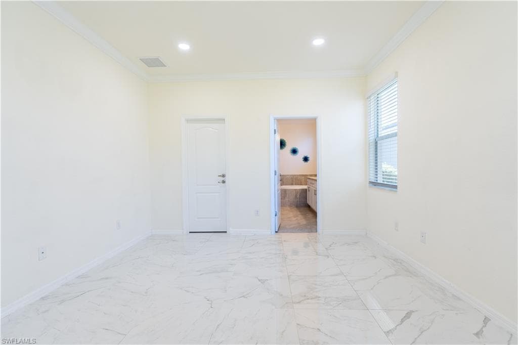 3669 Crimson LN-17