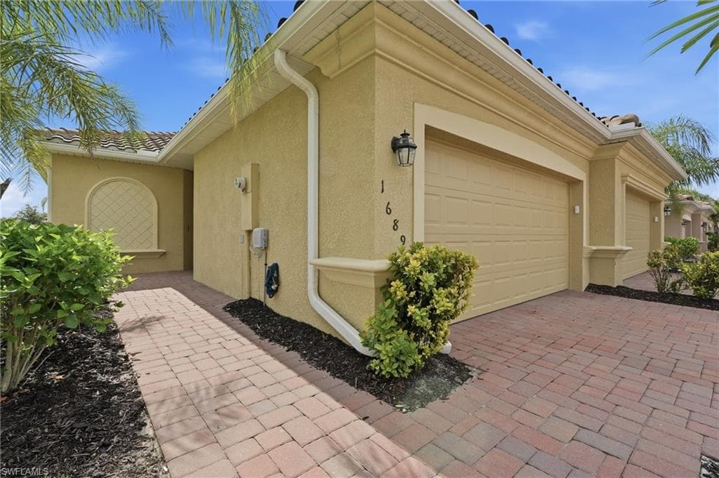 1689 Alameda DR-2