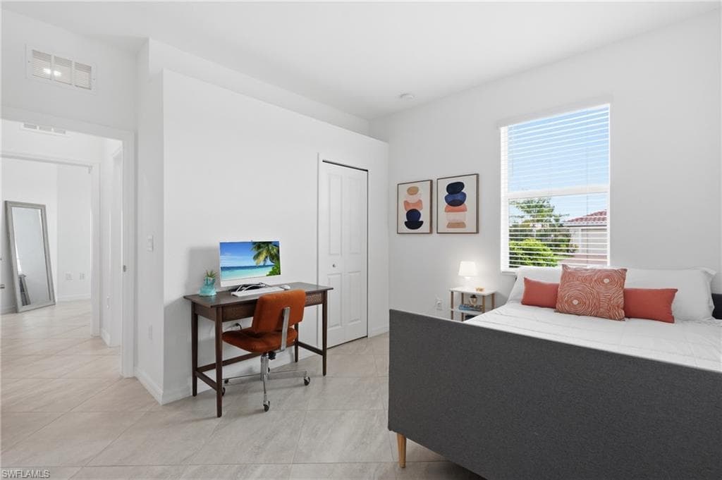 1689 Alameda DR-26