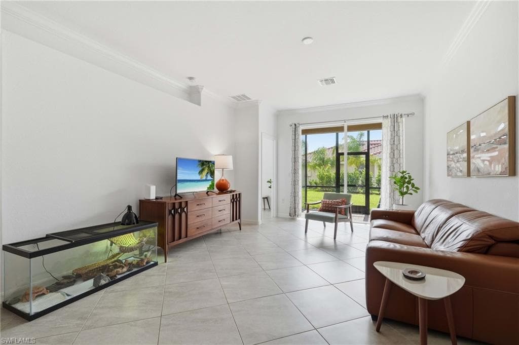 1689 Alameda DR-8