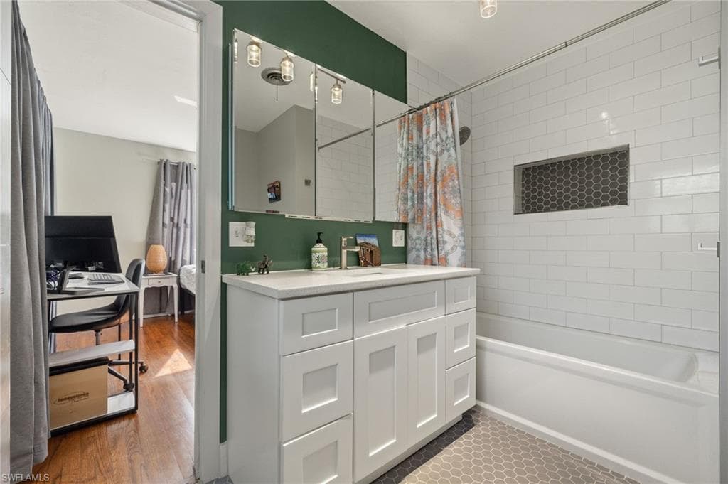 1262 Carlene AVE-20