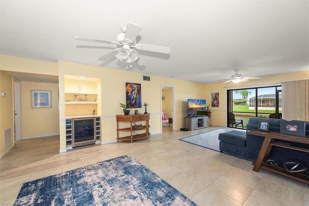816 SW 48th TER 102-8