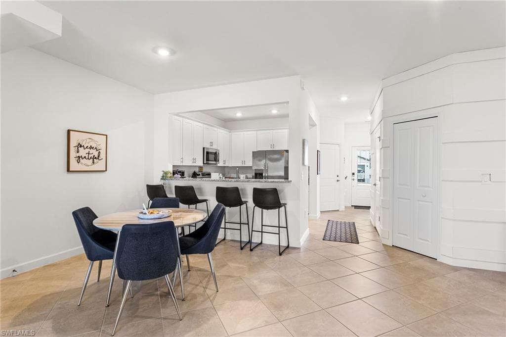 14275 Pine Lodge LN-18