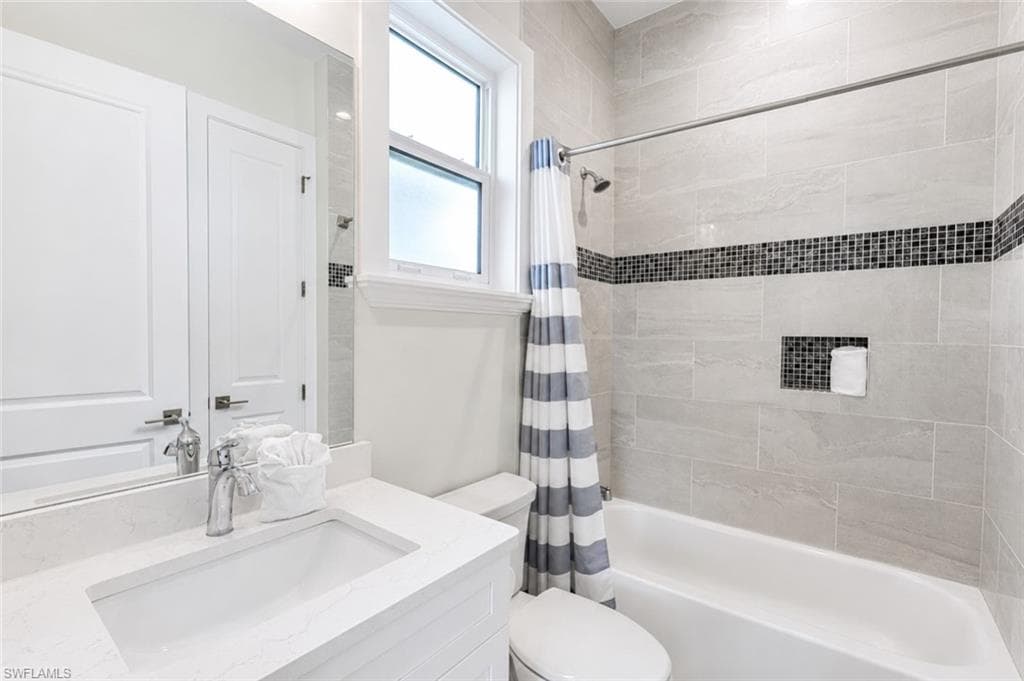 3749 Estero BLVD-28