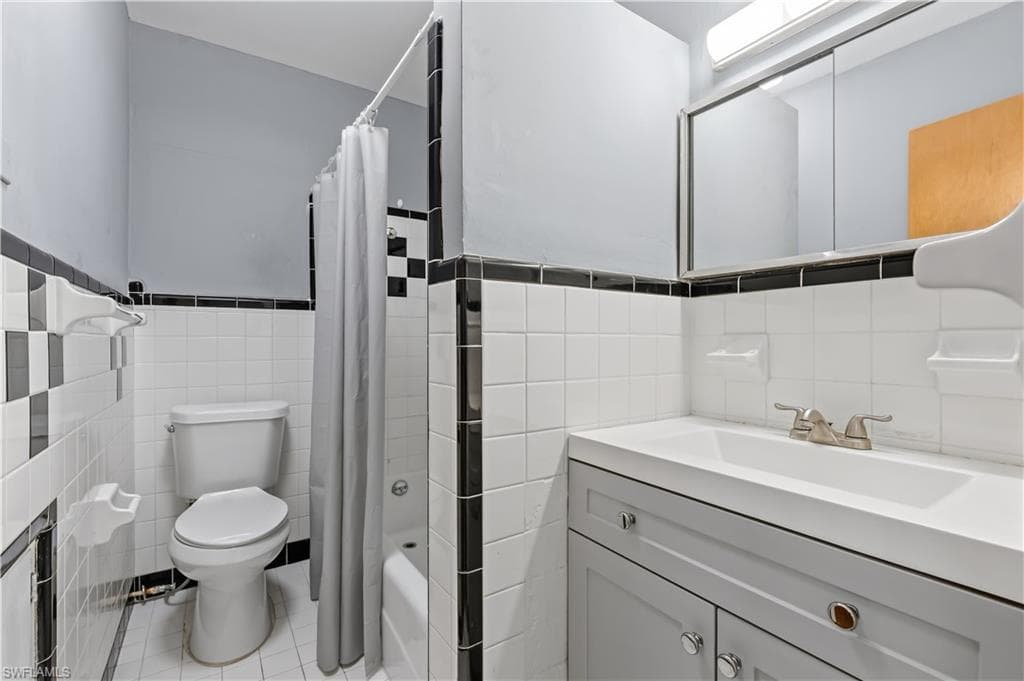 4220 Deleon ST-20