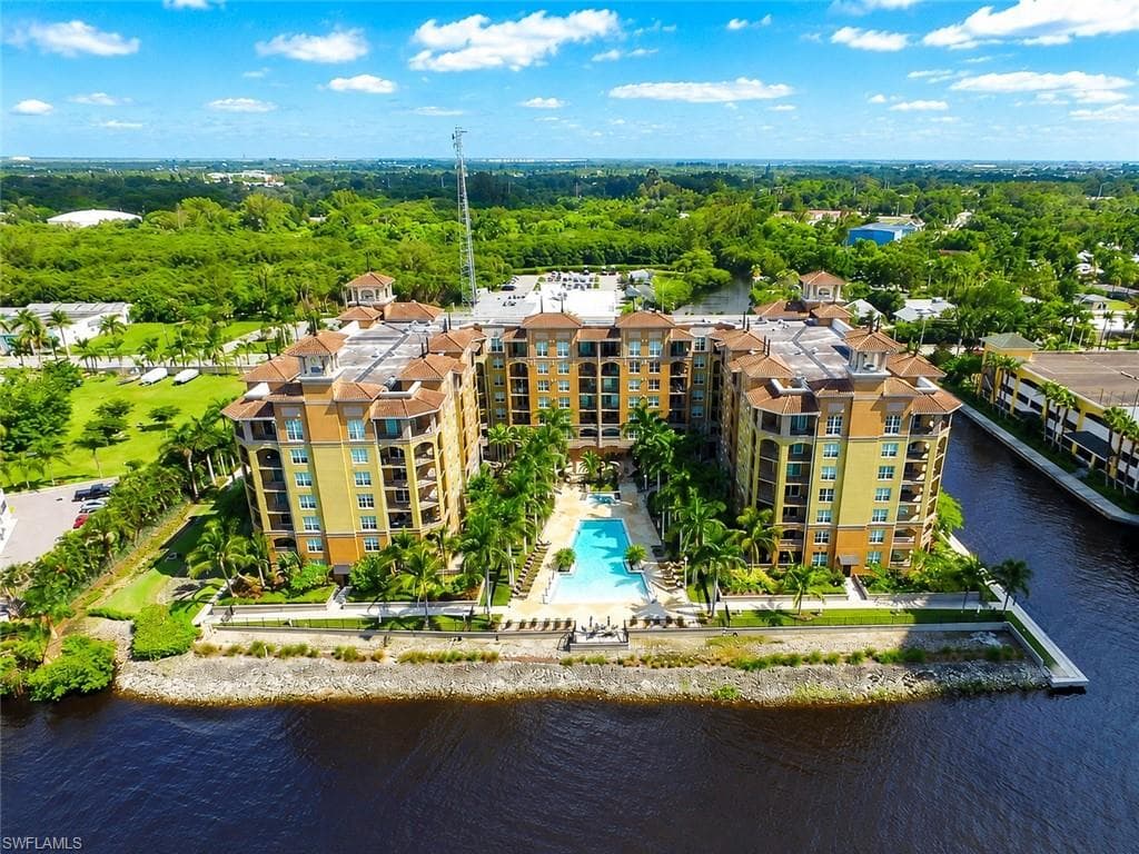 2825 Palm Beach BLVD 218-13