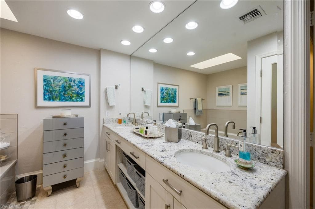 360 Edgemere WAY N 25-27