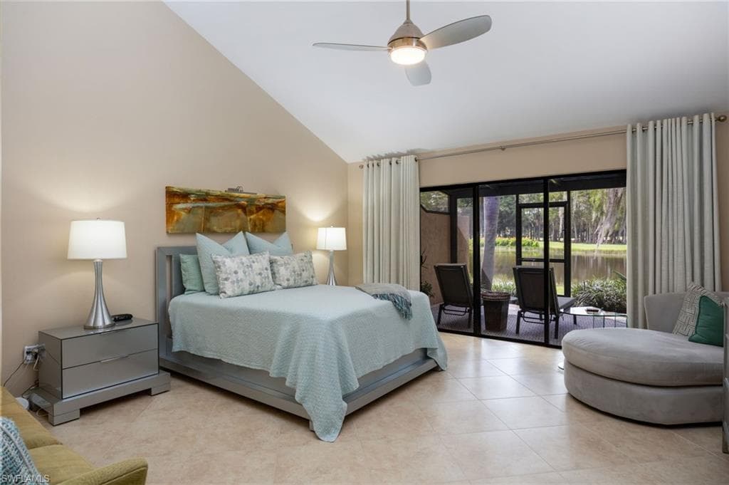 360 Edgemere WAY N 25-26