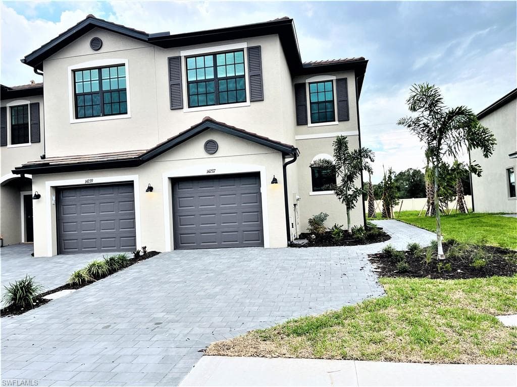 14237 Pine Lodge LN-1