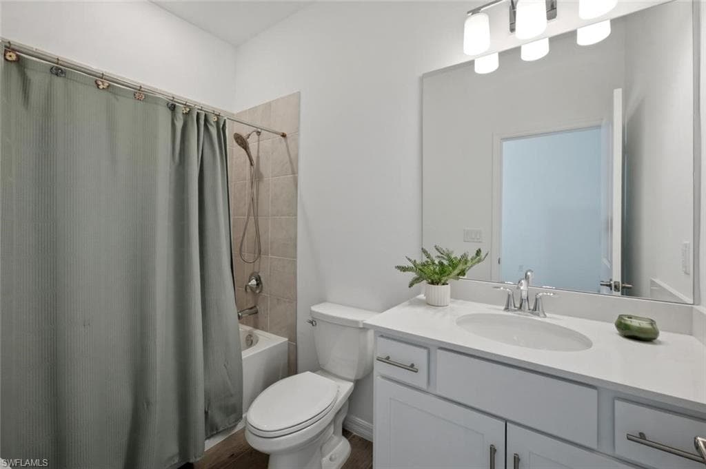 2294 Avocado LN-22