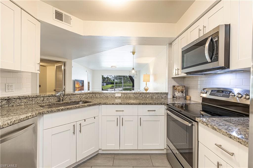 9600 Victoria LN 108-2
