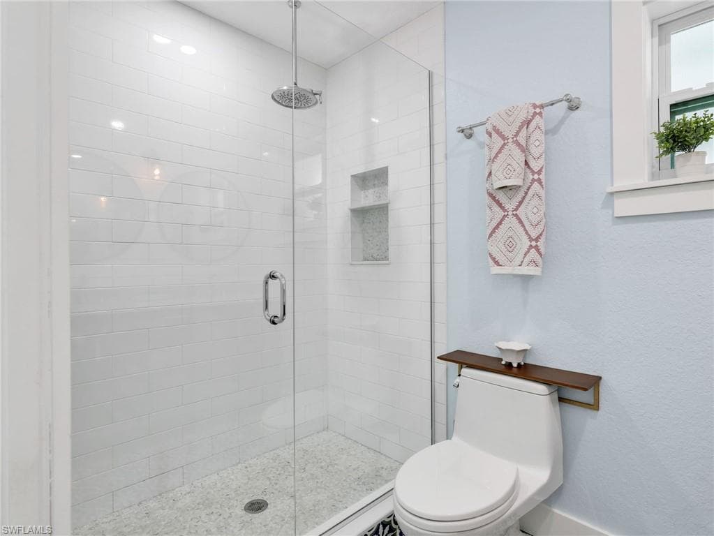 1645 Ardmore RD-28
