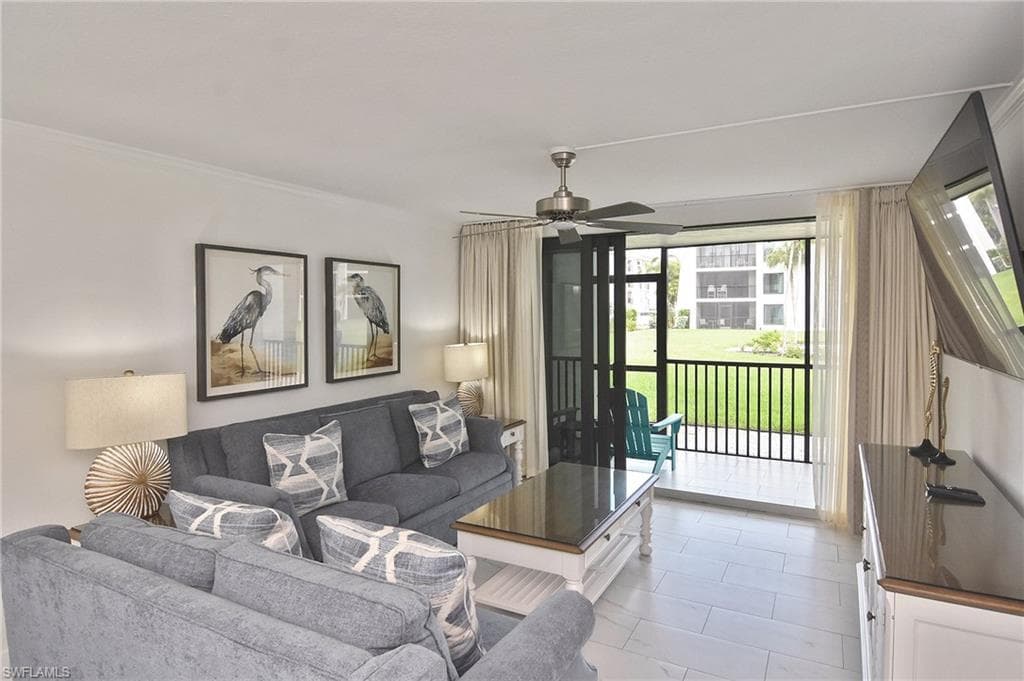 1501 Middle Gulf DR 105F-22