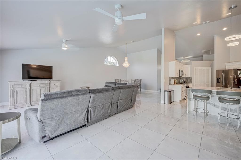 6630 Middlesex PL-6