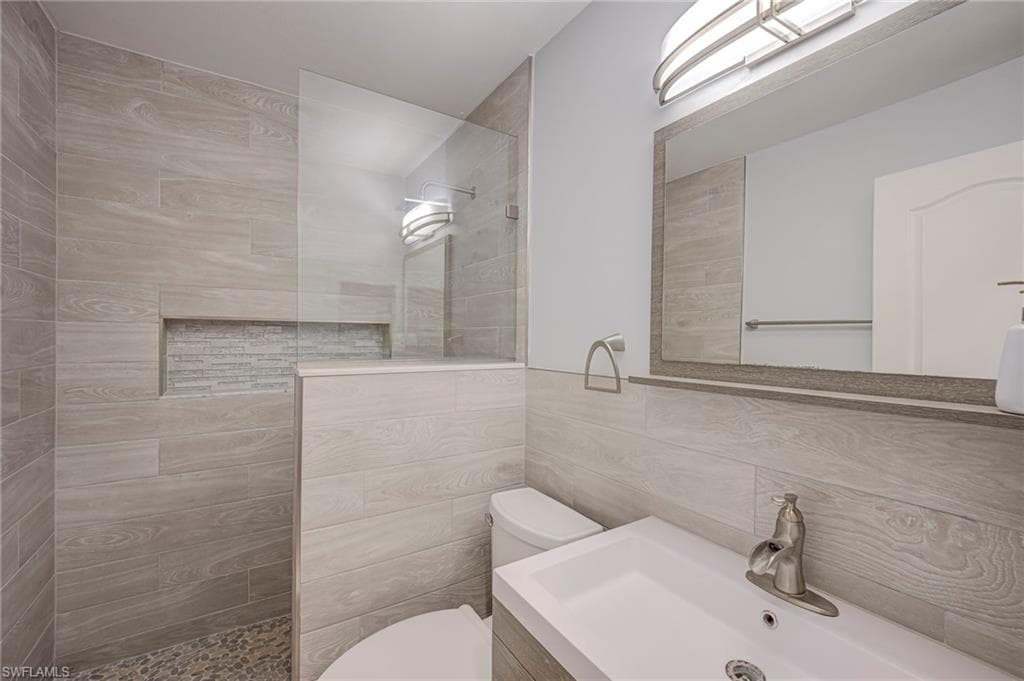 6630 Middlesex PL-16
