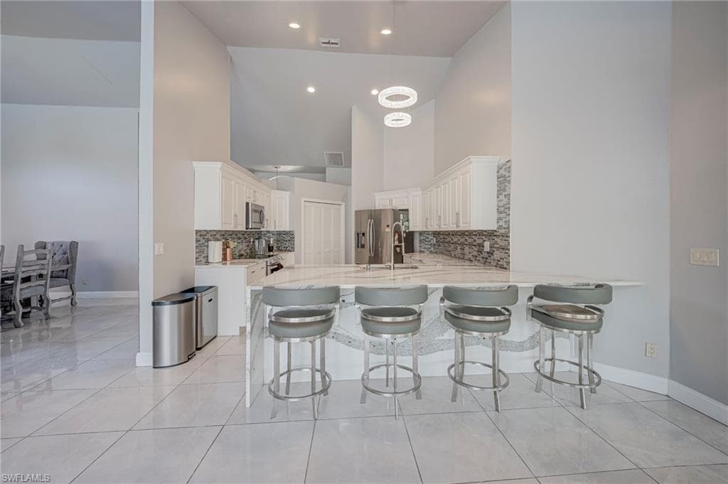 6630 Middlesex PL-7