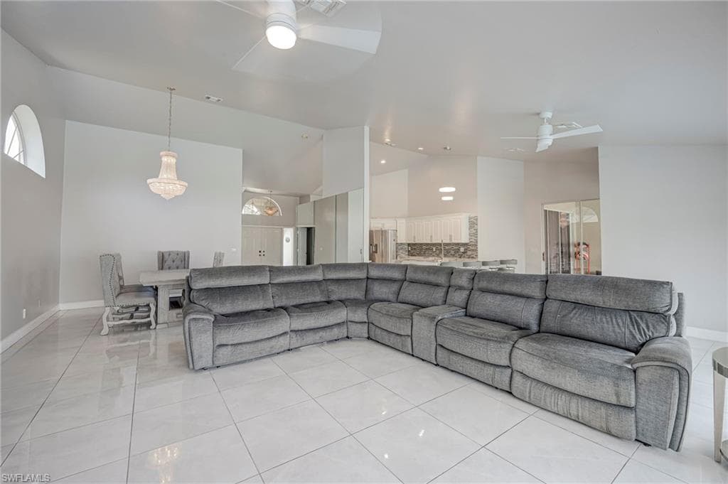 6630 Middlesex PL-5