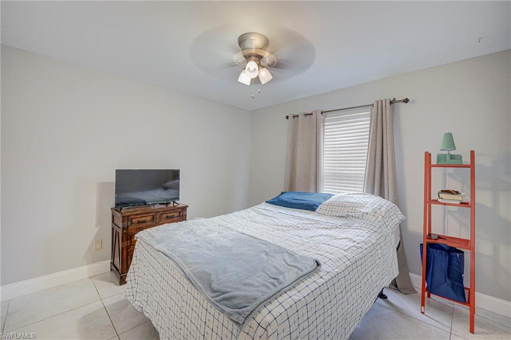 6630 Middlesex PL-14