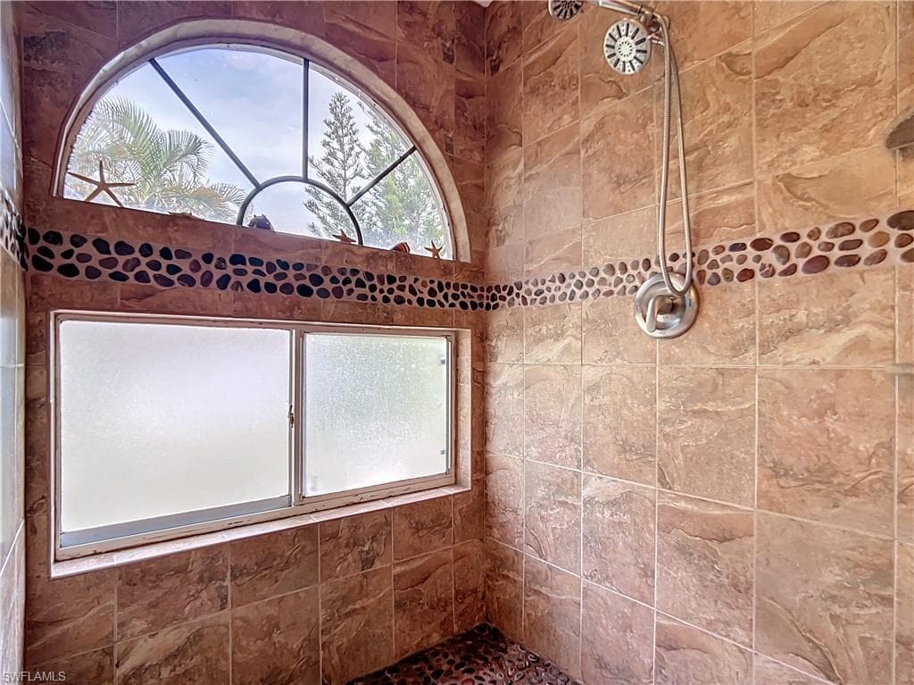 2860 CITRUS LAKE DR R-202-40