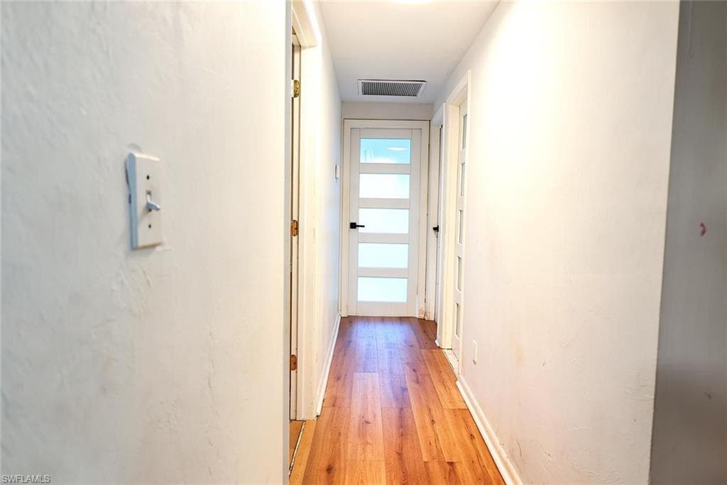 480 Valley DR-4